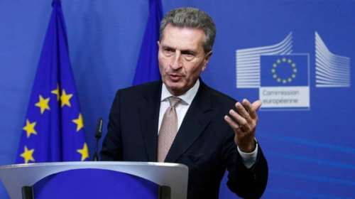 Έτινγκερ: Διαψεύδει ότι η Κομισιόν απέρριψε τον ιταλικό προϋπολογισμό