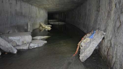 Επικίνδυνες διαβρώσεις στον Ιλισσό μετά από 60 χρόνια [φωτό]