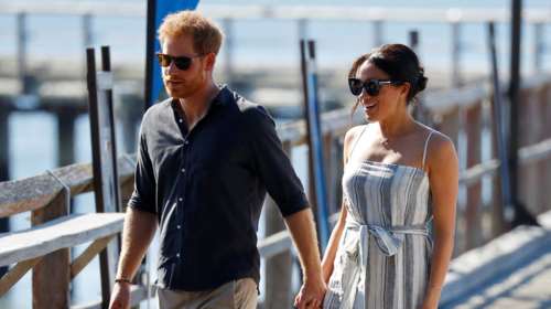 H... τολμηρή εμφάνιση της Μέγκαν στο νησί Φρέιζερ [Εικόνες]