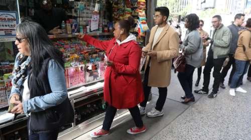 Ποιος θέλει να γίνει κροίσος; Kληρώνει το τζακπότ του Mega Millions