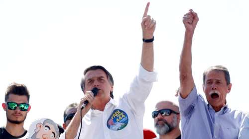 Βραζιλία: Διατηρεί το προβάδισμά του ο ακροδεξιός Μπολσονάρου