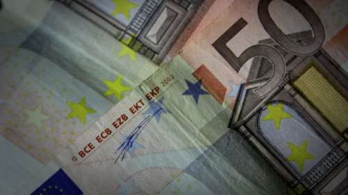 Ζεστό χρήμα&quot; στους τραπεζικούς λογαριασμούς 315.031 δικαιούχων