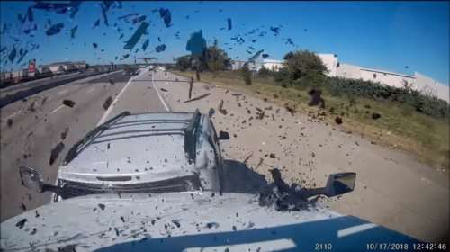 ΗΠΑ: Έδεσε με "χταπόδι" το καπό και προκάλεσε καραμπόλα! (βίντεο)