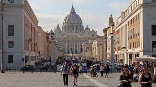 S&amp;P: Μετέβαλε το outlook της Ιταλίας σε «αρνητικό»