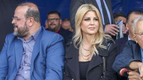 Έλενα Ράπτη: Κομψή με total black look στην παρέλαση της 28ης Οκτωβρίου