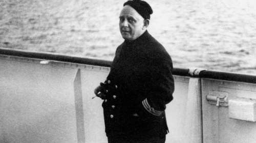 14.678 ευρώ για 10 αυτόγραφα ποιήματα του Νίκου Καβαδδία