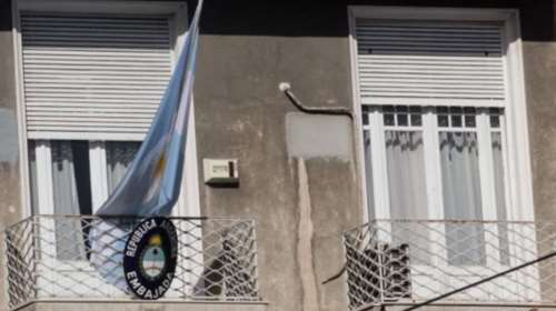 ΕΛΑΣ: Δυο συλλήψεις για το «ντου» στην πρεσβεία της Αργεντινής