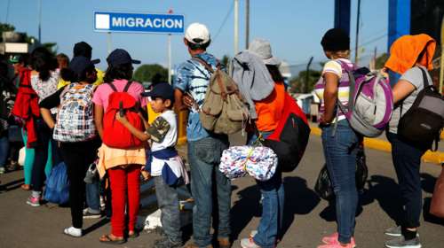 Στην πόλη του Μεξικού έφτασαν οι πρώτοι μετανάστες του καραβανιού προς ΗΠΑ