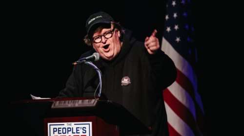 Victory! Το tweet του Μάικλ Μουρ για τις ενδιάμεσες εκλογές