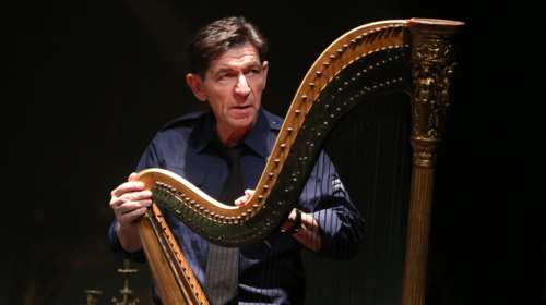 Αγωγή Σκιαδιαρέση για χρέη από σίριαλ:  &quot;Δεν μπορώ να παρακαλάω&quot;