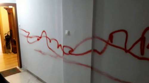 Έρευνες της ΕΛΑΣ για το βανδαλισμό στο σπίτι του Μπουτάρη