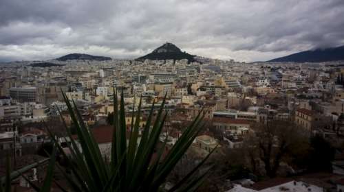 Σταδιακή βελτίωση του καιρού - Υποχωρούν οι τοπικές βροχές