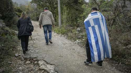 Κηδεία Κατσίφα: Τα ξημερώματα αφέθησαν ελεύθεροι οι προσαχθέντες