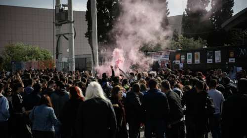 Ένταση, επεισόδια και εισβολή στο υπουργείο Παιδείας