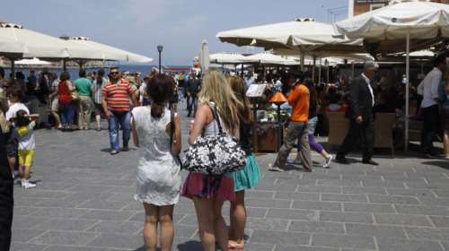 Έρευνα: Το προφίλ των τουριστών που έρχονται την Ελλάδα