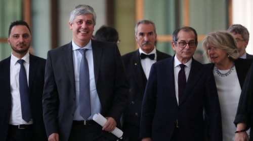 Ιταλία: Χωρίς ουσιαστική πρόοδο η συνάντηση Σεντένο-Τρία