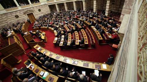 Καταγγελία Μητρόπουλου: Αναδρομικά και σε βουλευτές - «Όχι» από ΝΔ - ΚΙΝΑΛ