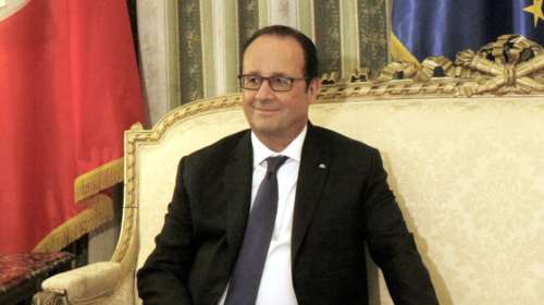 Στην Αθήνα ο Ολάντ: Χαιρετίζω την επιτυχία της Ελλάδας