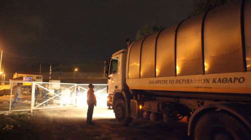 Έχασε τη ζωή του ο  οδηγός του απορριμματοφόρου που ανετράπη