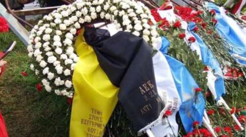 Το στεφάνι της Original στο Πολυτεχνείο