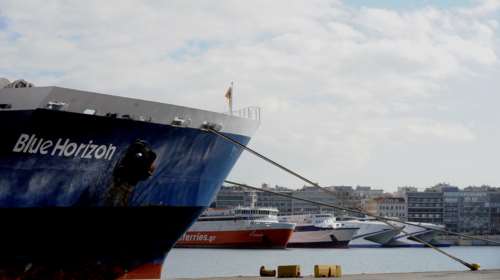 Δεμένα τα πλοία ανοιχτού τύπου στην Κέρκυρα λόγω ισχυρών ανέμων