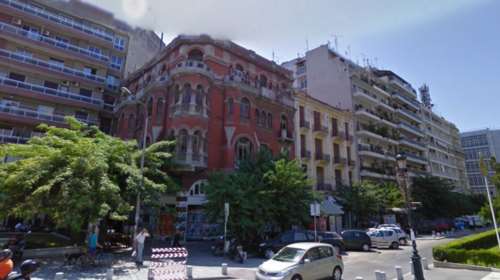 Κατέληξε εργάτης που έπεσε από το &quot;Κόκκινο Σπίτι&quot; στη Θεσσαλονίκη