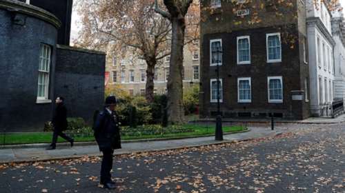 Αγγλοι αστυνομικοί άφησαν Έλληνα άστεγο να πεθάνει από το κρύο