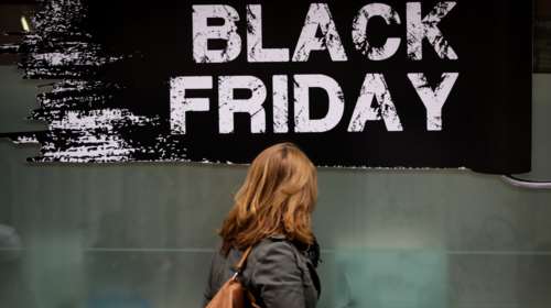 Έρευνα τιμών από το υπουργείο Οικονομίας ενόψει «Black Friday»