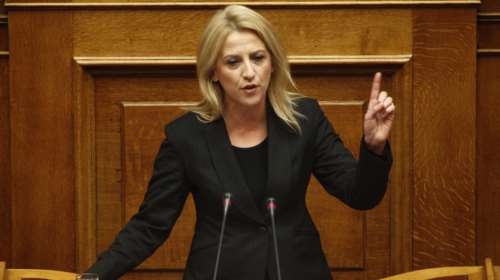 Υπόμνημα: Το μπαλάκι στην Πυροσβεστική από τη Δούρου για το Μάτι