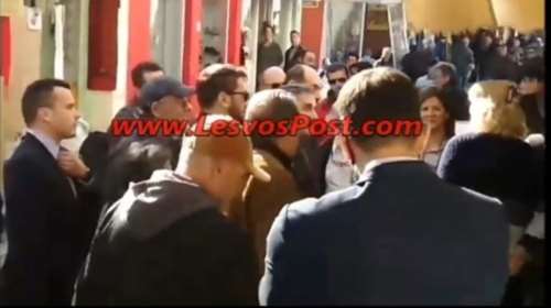 Αποδοκίμασαν τον Τσακαλώτο στη Μυτιλήνη: «Ντροπή σας καταστρέψατε τη Λέσβο»