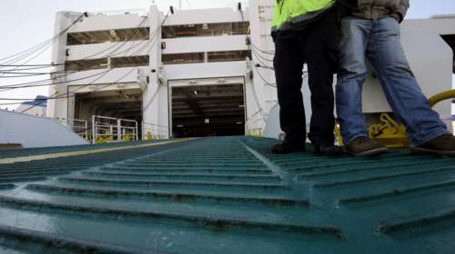 Δεμένα τα πλοία στα λιμάνια - Απεργία της ΠΝΟ