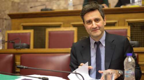 Χουλιαράκης: &quot;Ο προϋπολογισμός  αλλάζει σταδιακά το δημοσιονομικό μείγμα&quot;
