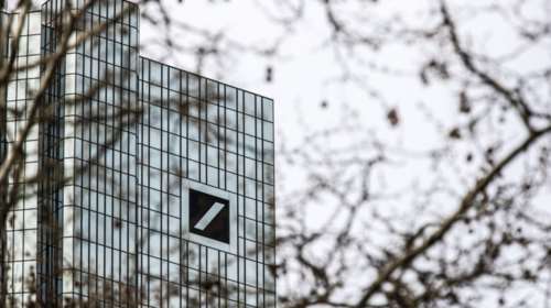 Έφοδος των εισαγγελέων στα κεντρικά της Deutsche Bank στη Φρανκφούρτη