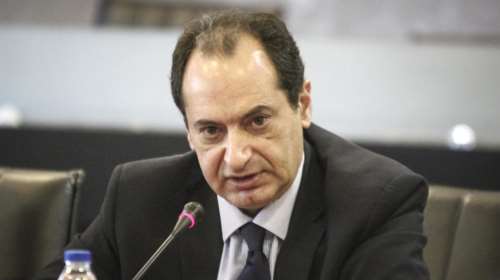 Σπίρτζης: Σύγκρουση με τα κυκλώματα διπλωμάτων οδήγησης