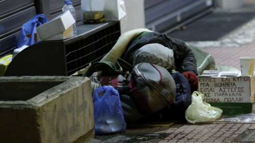 Θερμαινόμενο χώρο για το ψύχος άνοιξε ο Δήμος Αθηναίων