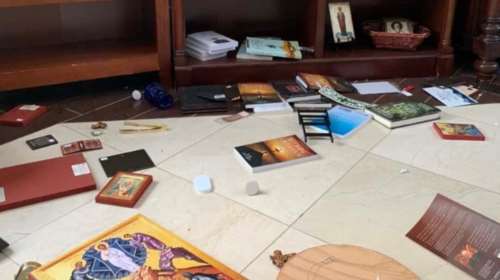 Ζημιές στον ορθόδοξο ναό της Μεταμορφόσεως στην Αλάσκα μετά τα 7 Ρίχτερ