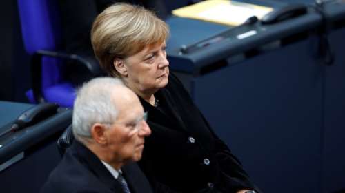 Γερμανός βουλευτής: &quot;Ο Σόιμπλε φλέρταρε με την ιδέα να γίνει καγκελάριος&quot;