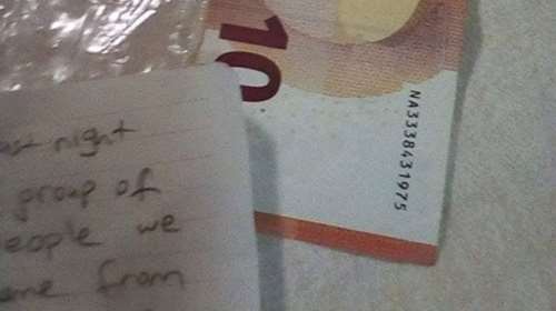 Μετανάστες πήραν ξύλα για να ζεσταθούν και άφησαν 10 ευρώ