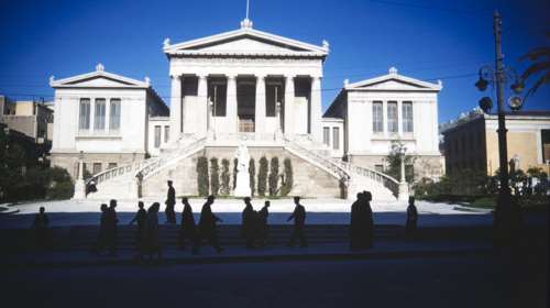 One minute Athens-Εκατό διαφορετικά καρέ της πόλης στο Μουσείο Μπενάκη