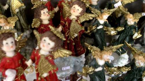 Σε πόλη των Αγγέλων μετατρέπεται η Αθήνα για τα Χριστούγεννα