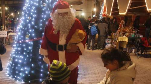 Είπε ότι δεν υπάρχει Αη Βασίλης και απολύθηκε από το σχολείο