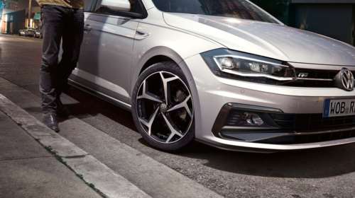 VW Polo R-Line με 1000άρι μοτέρ, 115 ίππους και σπορ διαθέσεις