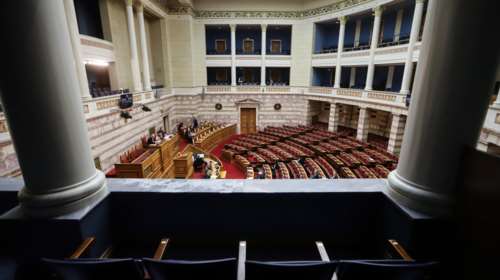 Τροπολογία για επέκταση των αναδρομικών για ειδικά μισθολόγια