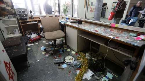 Εικόνες καταστροφής στη Θεολογική Σχολή του ΑΠΘ