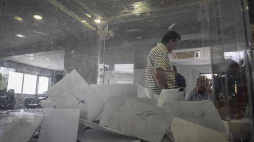 Δημοσκόπηση: Στις 4,7 μονάδες η διαφορά της ΝΔ από τον ΣΥΡΙΖΑ