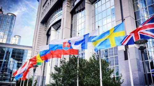 Κομισιόν σε Βρετανία: Δεν θα επαναδιαπραγματευτούμε το Brexit