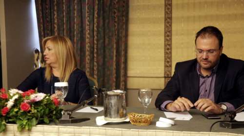 Σύννεφα στις σχέσεις ΠΑΣΟΚ - ΔΗΜΑΡ λόγω ψηφοδελτίων και Πρεσπών