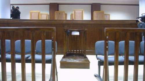 Καταδικάζουν οι δικηγορικοί σύλλογοι τις επιστολές σε συνταξιούχους