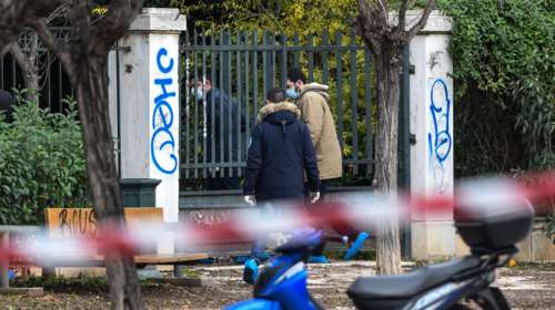 Εικόνα σοκ στο Ζάππειο: Άνδρας βρέθηκε κρεμασμένος