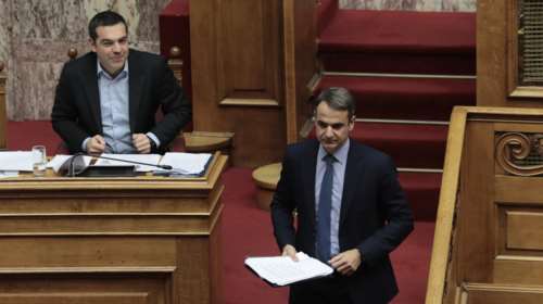 Σκληρή κόντρα Τσίπρα - Μητσοτάκη με βαριές κουβέντες στη Βουλή